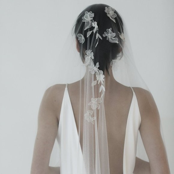 A B Ellie custom Cleo Veil, Cathedral Length - Picture 2 of 8